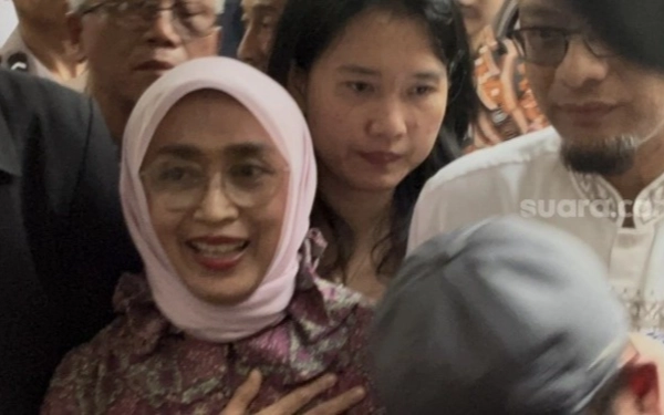 Thumbnail Bebas dari Tahanan KPK, Ira Puspadewi Eks Dirut ASDP Ucapkan Terima Kasih ke Presiden dan Netizen