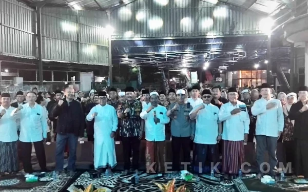 Thumbnail Berita - Berbagai Elemen di Banyuwangi Hadiri Kegiatan Campur Ngaji Untuk Membasahi Hati