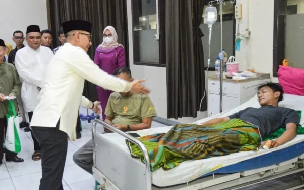 Thumbnail Berita - [FOTO] Momen Selama Lebaran 2026, Bupati Lebak Bagikan Kebahagiaan