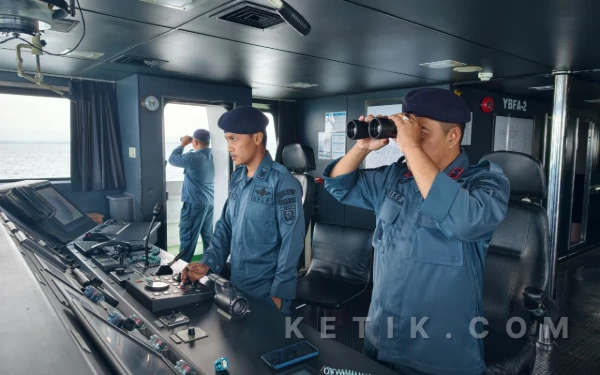 Thumbnail Berita - Pencarian Penumpang Jatuh ke Laut, KSOP Kelas IV Panarukan Gunakan Kapal Negara Grantin P211