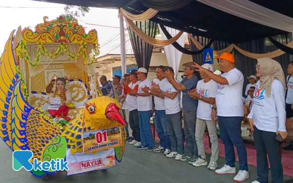 Thumbnail Berita - Lepas Pagelaran Pawai Budaya dan Bhupak Bumi di Besuki, Ini Kata Bupati Situbondo