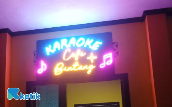 Thumbnail Kafe Bintang di Obi: Surga Kelam Berbalut Izin, Kuburan Gelap bagi Perda Halsel