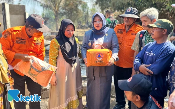 Thumbnail Berita - Wabup Situbondo Kunjungi Rumah Warga Korban Kebakaran