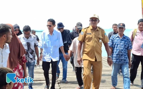 Thumbnail Wabup Halsel Helmi Umar Muchsin Tular Haru Dengar Usulan Warga Desa Posi-Posi