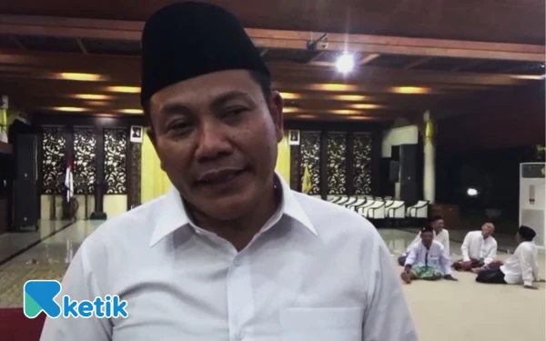 Thumbnail Berita - Gaduh soal Mutasi Tak Perlu, Bupati Sidoarjo Subandi Pilih Fokus Layani Masyarakat