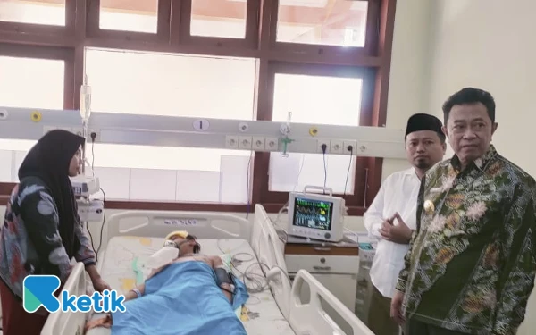 Thumbnail Usai Insiden Penusukan Siswa SMP, Bupati Bondowoso Pastikan Penanganan Menyeluruh dan Evaluasi Sistem Keamanan Sekolah