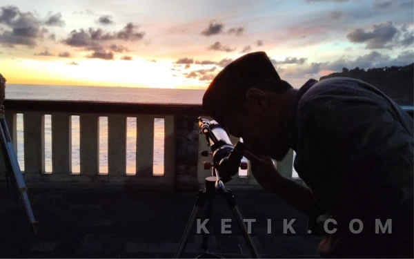 Thumbnail Berita - Hilal Tidak Tampak di Pacitan, Penetapan Idulfitri 1447 H Tunggu Sidang Isbat Kemenag