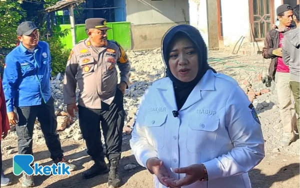 Thumbnail Berita - Ini Kata Wabup Situbondo Ketika Kunjungi Rumah Warga Terdampak Gempa
