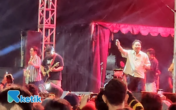 Thumbnail Ambyar! Guyon Waton Sukses Galaukan Ribuan Remaja Surabaya