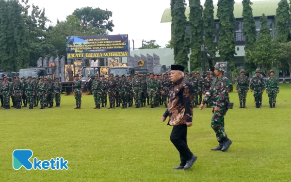 Thumbnail Bupati Malang Lepas 310 Prajurit Yonzipur 5/ABW ke Aceh, Buka Akses Jalan untuk Logistik