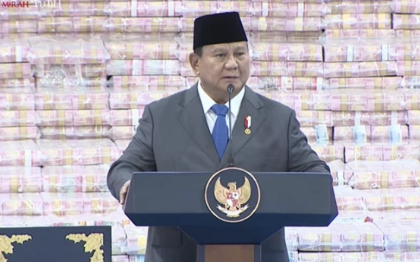 Thumbnail Berita - Prabowo Puji Satgas PKH Selamatkan Aset Hutan Rp370 Triliun, Setara 10% APBN