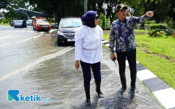 Thumbnail Puting Beliung Landa Kawasan Juanda, Bupati Subandi dan Wabup Mimik Turun Carikan Solusi