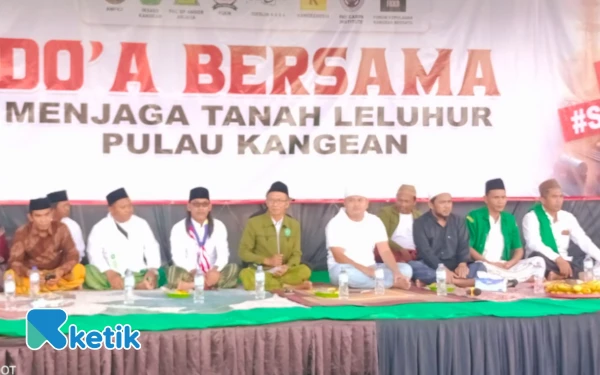 Thumbnail Berita - Ribuan Warga Kepulauan Kangean Gelar Doa Bersama, Tolak PT KEI