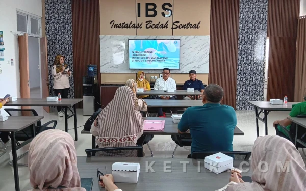 Thumbnail Berita - RSUD dr. Darsono Pacitan Gembleng Tim Medis Laparoskopi MOW, Tingkatkan Mutu Layanan KB