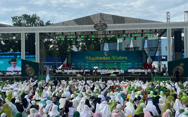 Thumbnail Berita - 10 Fakta Mujahadah Kubro 1 Abad NU di Malang, Dihadiri Presiden Prabowo hingga Potret Indah Toleransi Gereja