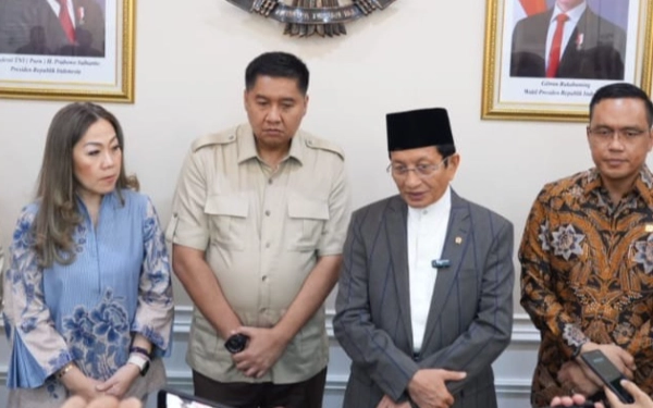 Thumbnail Natal Nasional 2025 Libatkan Lintas Agama, Menag: Cerminan Persatuan Indonesia