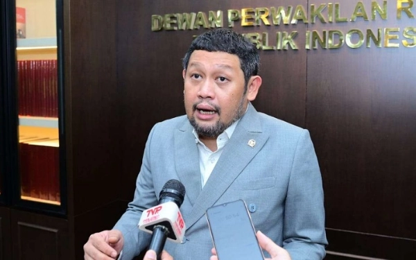 Thumbnail Kasus Salah Tuduh Pedagang Es Gabus oleh Personel TNI Polri, Anggota DPR Desak Proses Hukum Tegas: Maaf Saja Tak Cukup