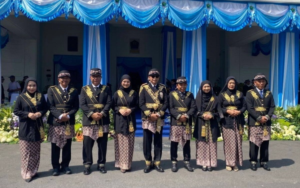 Thumbnail Berita - Pecinta Sejarah Kota Malang Kritik Busana Khas Bernuansa Kolonial, Dinilai Tak Pas untuk Pribumi