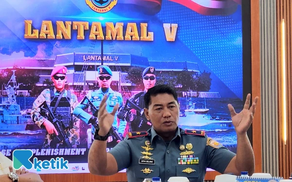 Thumbnail Sempat Minder Lihat Taruna Baris Depan Sekolah! Ini Kenangan Danlantamal V Jebolan SMAN 6 Surabaya