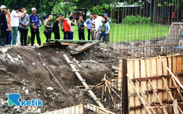 Thumbnail Berita - Bupati Subandi: Cari Nama Kontraktornya, Tidak Usah Diberi Pekerjaan Lagi