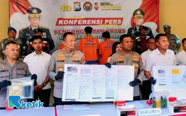 Thumbnail Berita - Polresta Sidoarjo Sergap Komplotan Penyebar Konten Mesum Penyedia Layanan LGBT di Medsos