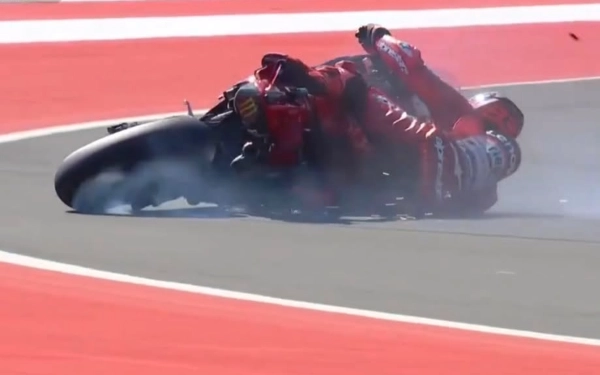 Thumbnail Berita - Marc Marquez Jatuh Dua Kali di Practice MotoGP Indonesia, Kutukan Mandalika Berlanjut?