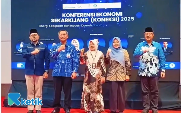 Thumbnail Sekda Bondowoso Hadiri Konferensi Ekonomi Sekarkijang ISEI Jember 2025, Dorong Sinergi Wujudkan Ekonomi Inklusif
