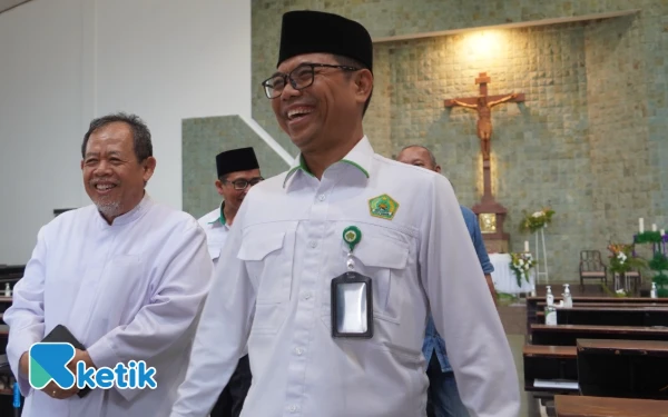 Thumbnail Jelang Natal 2025, Kemenag Jatim Tinjau Kesiapan Gereja di Surabaya dan Sidoarjo