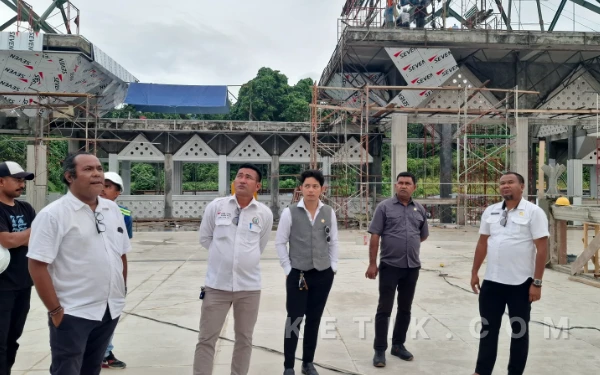 Thumbnail Berita - DPRD Halsel Tinjau Proyek Masjid Agung Alkhairaat, Nyaris Tuntas