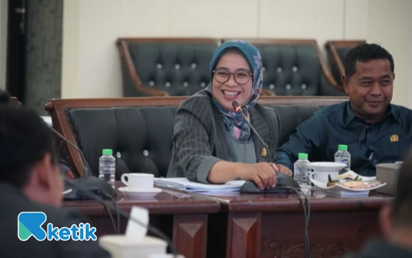 Thumbnail Berita - Dana Transfer Dipangkas, Ketua DPRD Lumajang Minta Pemkab Optimalkan PAD