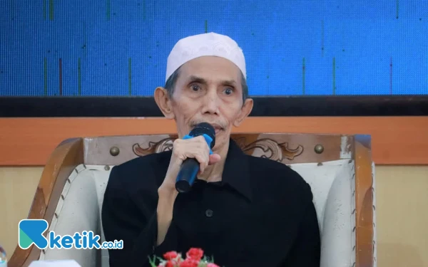 Kiai Zuhri Zaini: Kaya Sejati Adalah Hati yang Tidak Butuh Apa-Apa