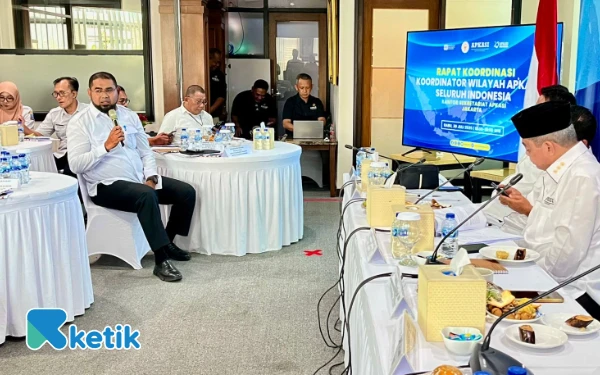 Thumbnail Bassam Kasuba Sulam Aspirasi Halmahera Selatan di Rumah Apkasi