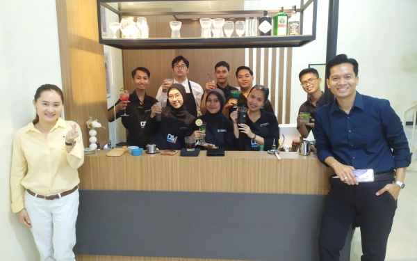 Thumbnail Berita - De Access Malang Bekali Skill Hospitality, Siswa Dijamin Dapat Kerja Sebelum Lulus