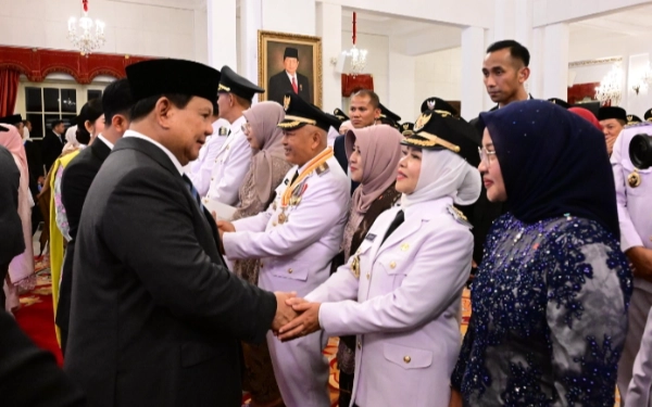 Thumbnail Dilantik Jadi Wabup Malang, Staf Ahli Kapolri dan Dansat Brimob Ucapkan Selamat ke Hj Lathifah