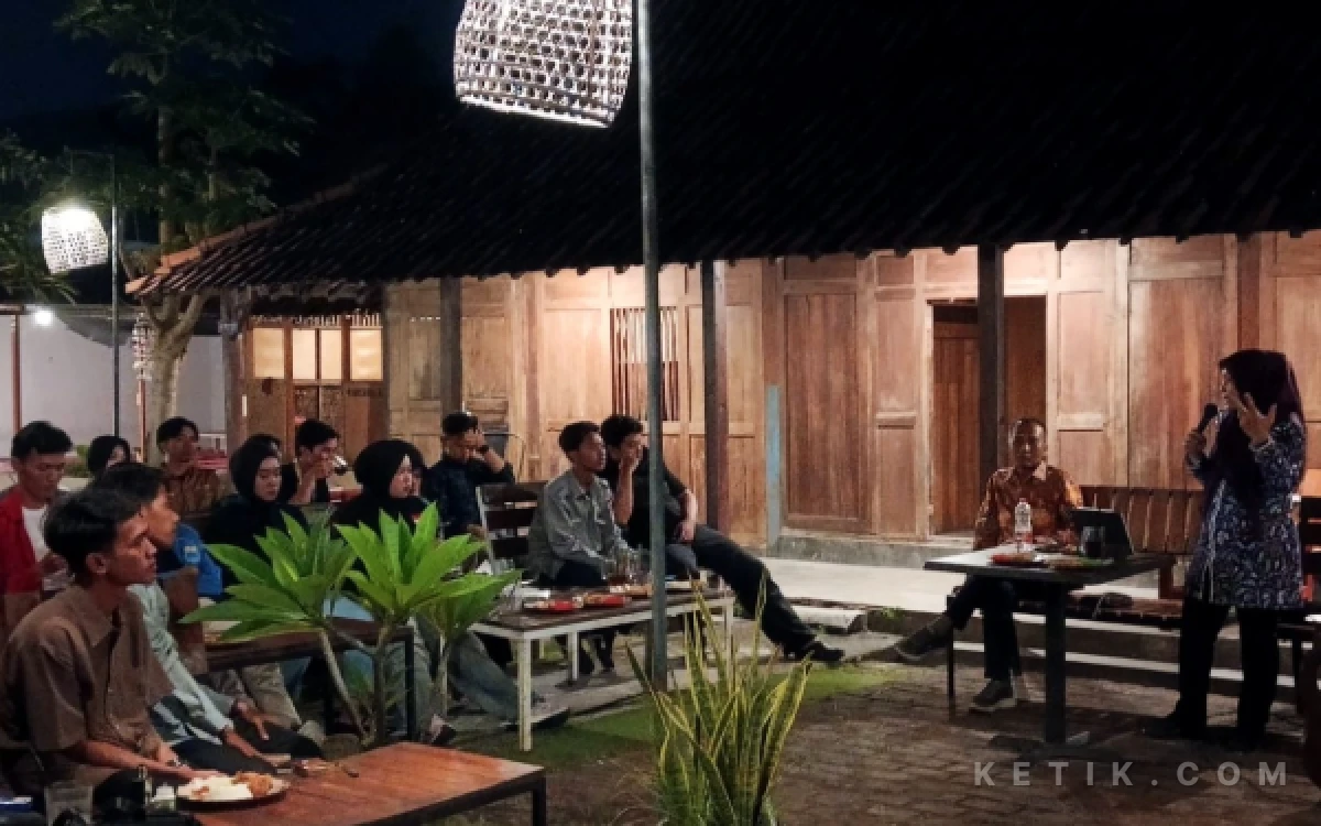 Thumbnail Berita - HIV/AIDS di Sidoarjo Jadi 6.914 Kasus, Dinkes Sampaikan ke Mahasiswa