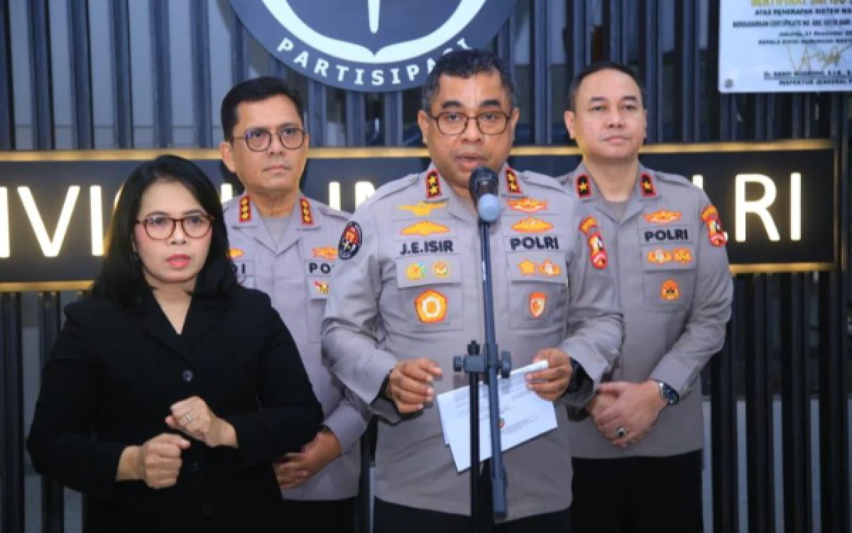 Thumbnail Berita - Mutasi Besar Polri Mei 2026: 108 Perwira Dirotasi, Termasuk 9 Kapolda dan Kalemdiklat