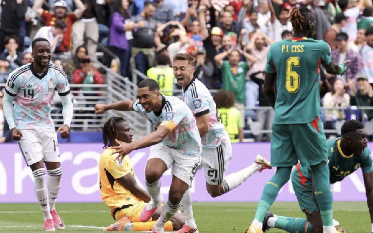 Thumbnail Berita - Hasil Piala Dunia 2026: Belgia Menang Dramatis! Sempat Ketinggalan Dua Gol Sampai Menit Ke-86, Akhirnya Kalahkan Senegal 3-2 dan Lolos 16 Besar