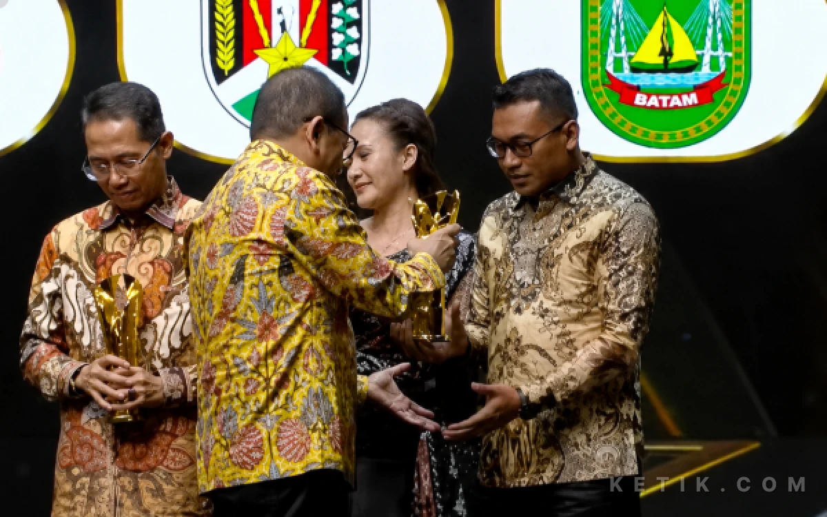 Thumbnail Berita - Bupati Safaruddin Raih Penghargaan Nasional Pemimpin Daerah Awards 2026: untuk Abdya