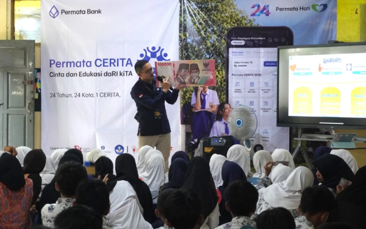 Thumbnail Berita - OJK Dorong Literasi Keuangan, Siswa SMP Dibekali Kewaspadaan Transaksi Digital