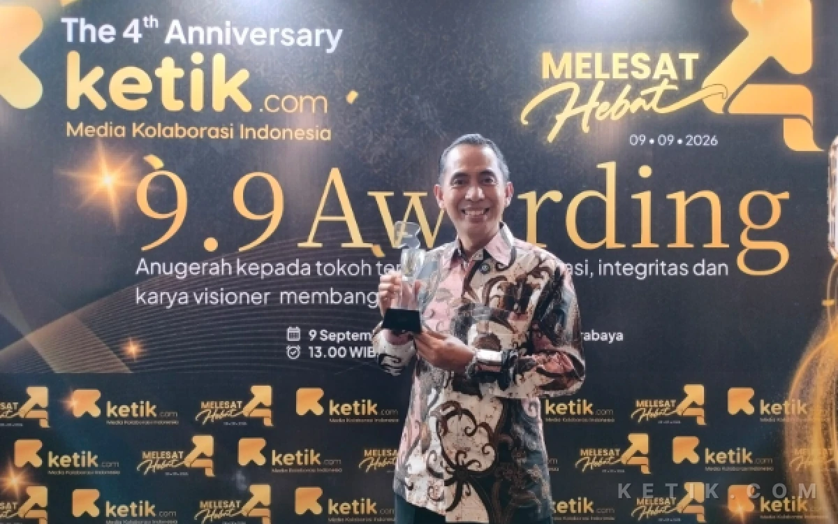 Thumbnail Berita - Terima Penghargaan di Ketik.com 9.9 Awarding, Pak Ribut Sampaikan Rasa Syukur dan Apresiasi