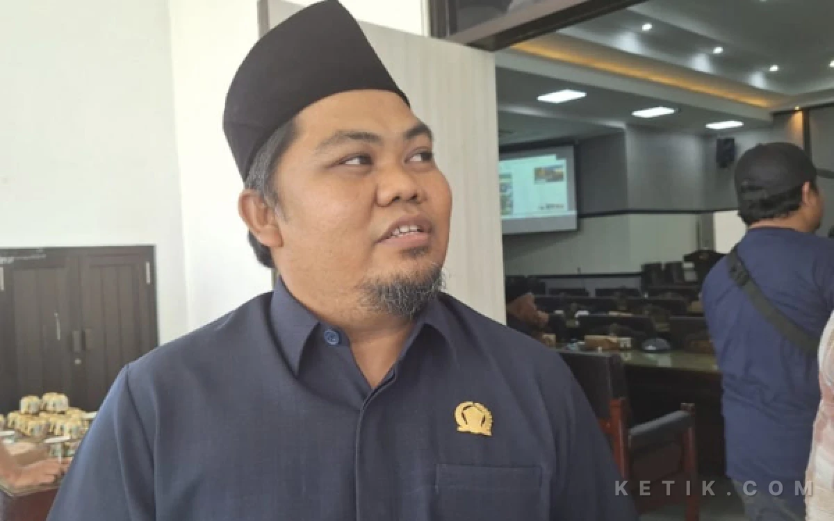 Thumbnail Berita - DPP PDI Perjuangan Tetapkan Hendi Budi Yuantoro Gantikan Suwondo di DPRD Kabupaten Blitar