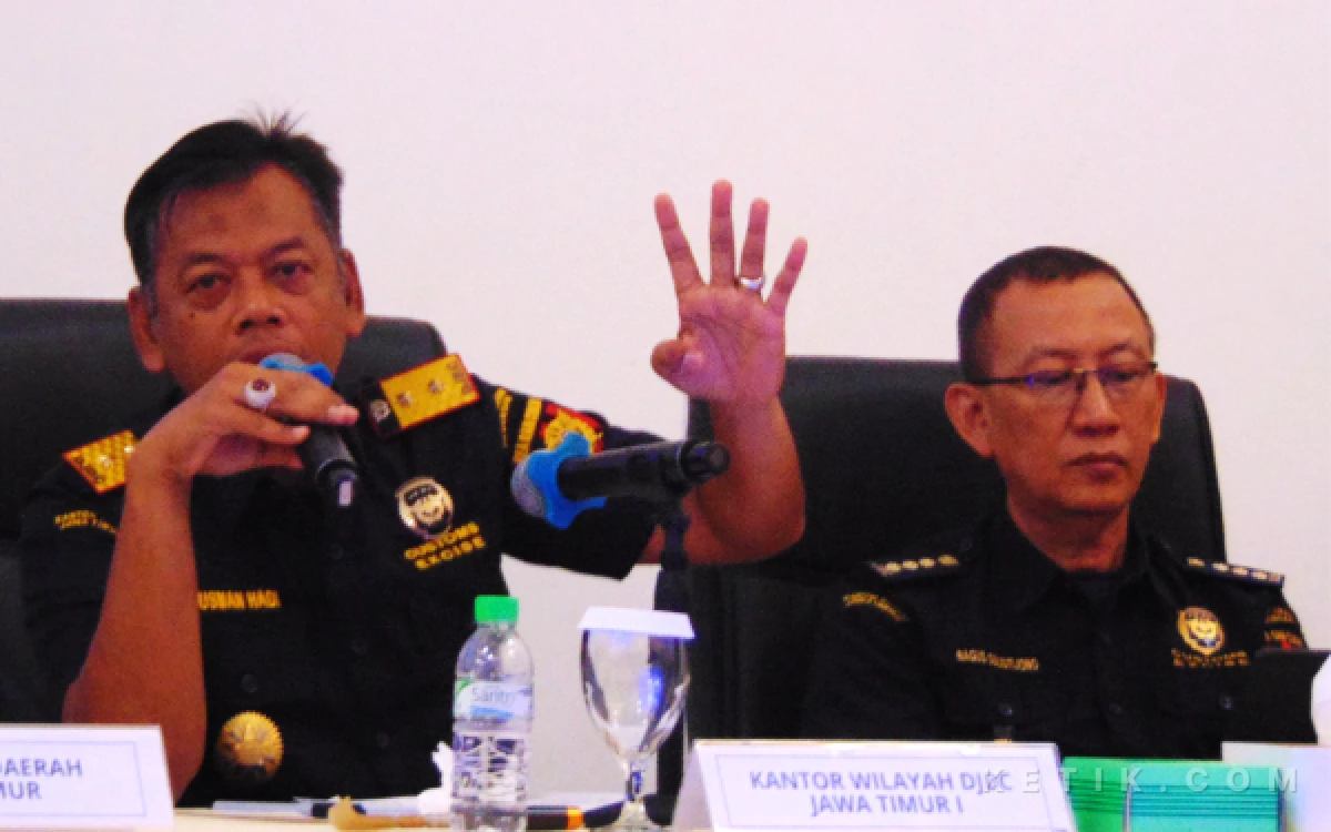Thumbnail Berita - Bea Cukai Jatim Catat Penerimaan Rp 88,03 Triliun di Semester I 2026