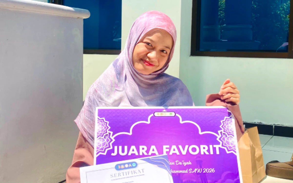 Thumbnail Berita - Mahasiswa Fakultas Syariah UIN Malang Raih Juara Favorit Da’i dan Da’iyah Se-Malang Raya