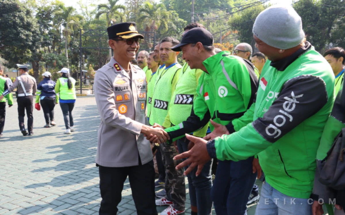 Thumbnail Berita - ‎Polres Malang Rangkul Ojol hingga Supeltas, Bersama-Sama Cegah Kecelakaan di Jalan Raya