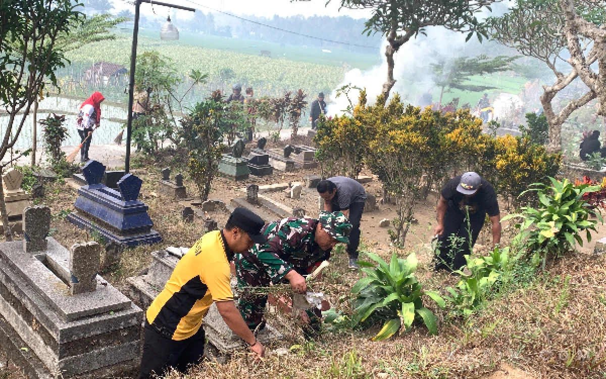 Thumbnail Berita - Redam Potensi Gesekan, Polres Blitar dan Forkopimcam Gandusari Satukan Perguruan Silat
