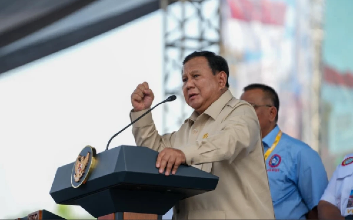 Thumbnail Berita - Prabowo Instruksikan Suku Bunga Pinjaman PNM Mekaar Turun di Bawah 9 Persen
