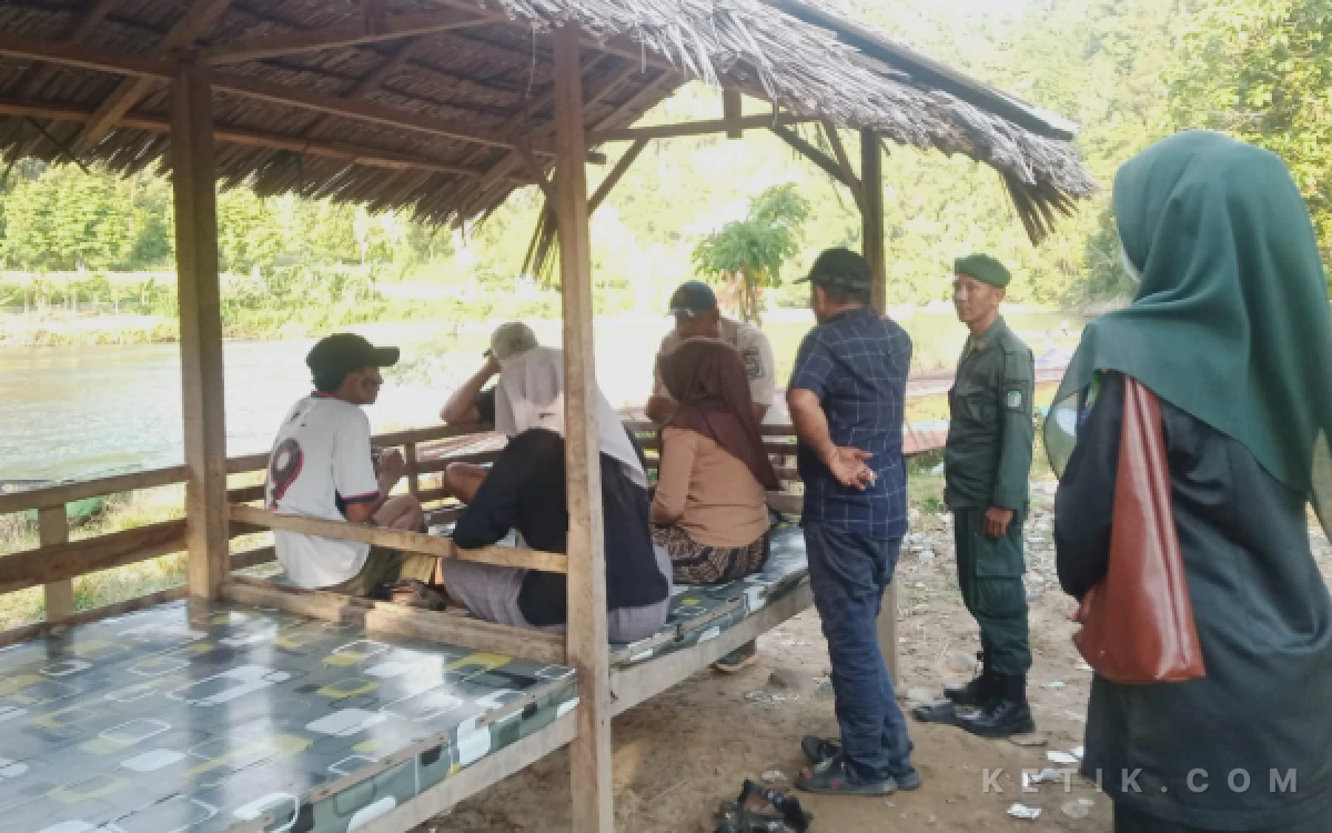 Thumbnail Berita - Satpol PP/WH Abdya Awasi Krueng Babahrot, Ingatkan Pengunjung Tak Langgar Syariat