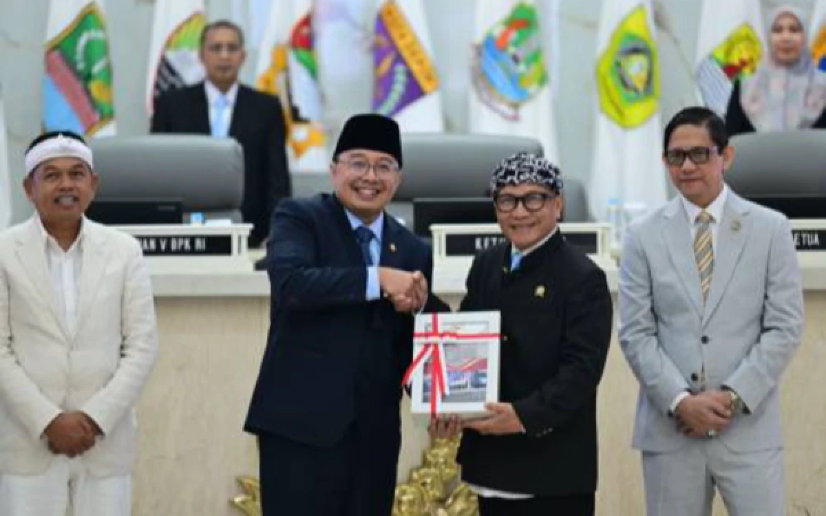 Thumbnail Berita - Rumah Anggota BPK Bobby Rizaldi Digeledah KPK, Kasus Suap Opini WTP Pemkab Muara Enim