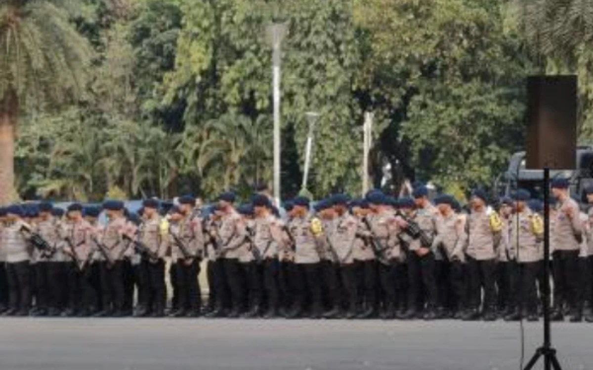 Thumbnail Berita - Polda Metro Siapkan 9.505 Personel Kawal Aksi Massa di Monas