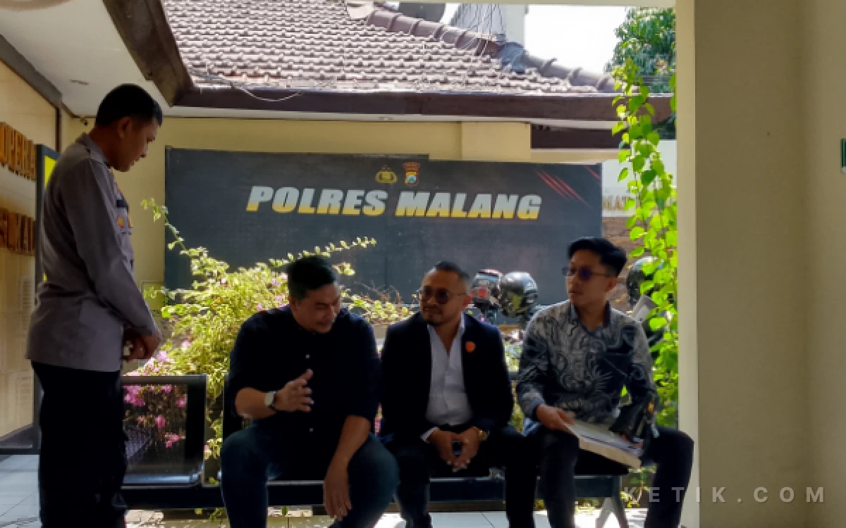 Thumbnail Berita - ‎Kapasitas Pribadi, Abdul Qodir Laporkan Kuasa Hukum 63 Pedagang Pasar Karangploso ke Polres Malang ‎